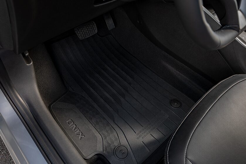 Chevrolet Onix Plus Accesorios - Alfombras de PVC