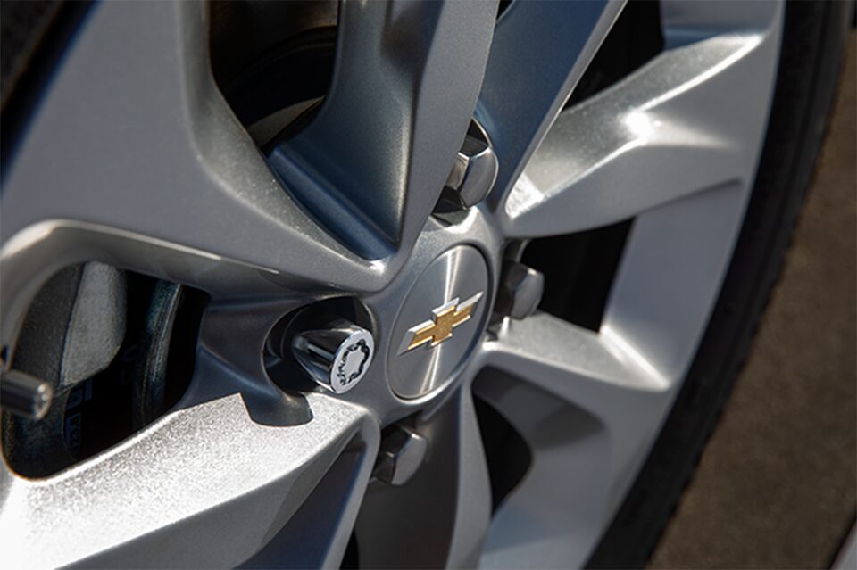 Chevrolet Onix Plus Accesorios - Tuercas de seguridad