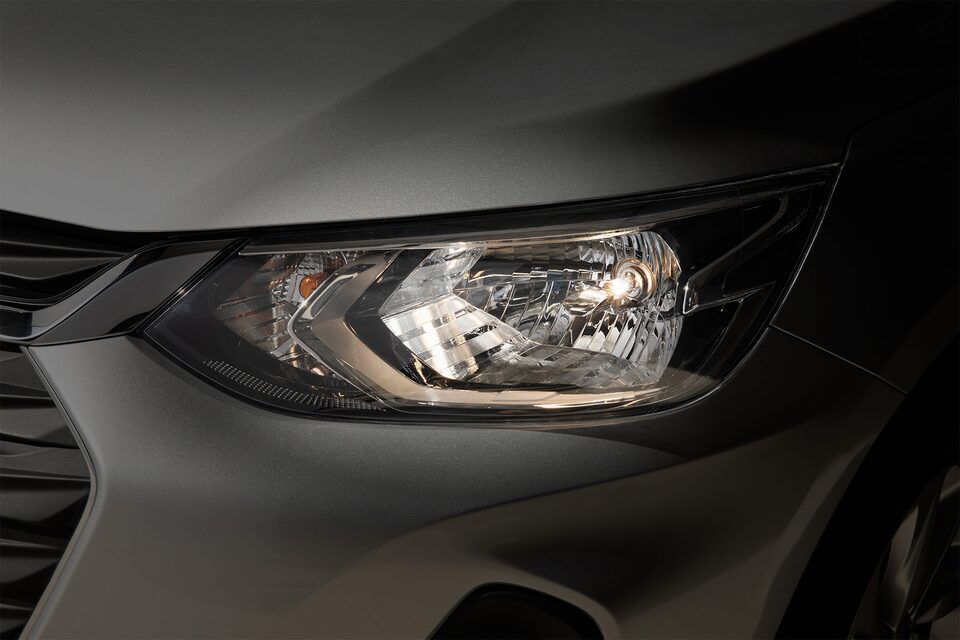 Chevrolet Onix Auto Moderno - luces con tu combo de accesorios de elegancia