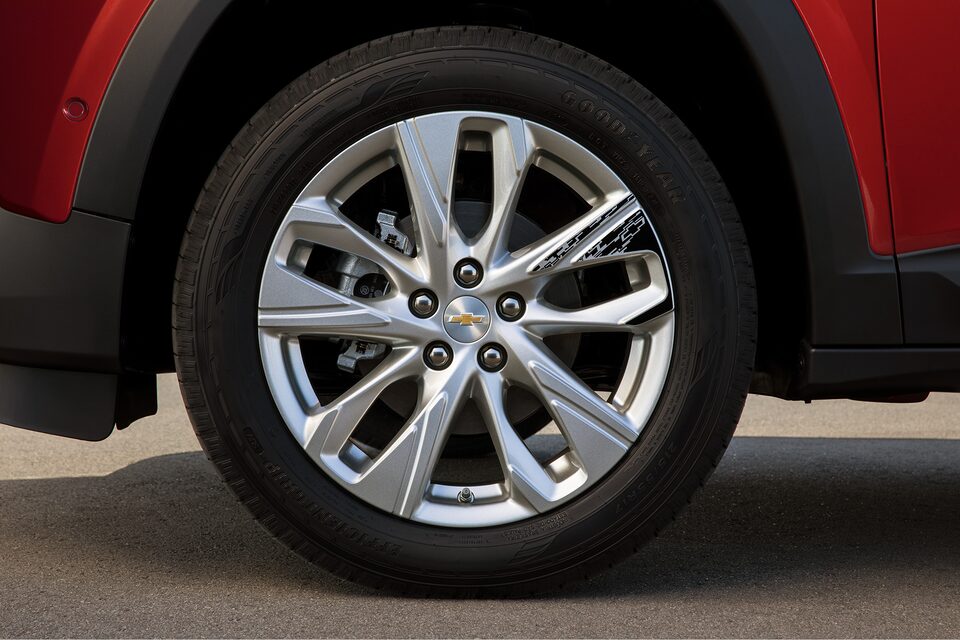 Chevrolet Tracker - Adhesivo para llantas de 17 color plata de tu SUV