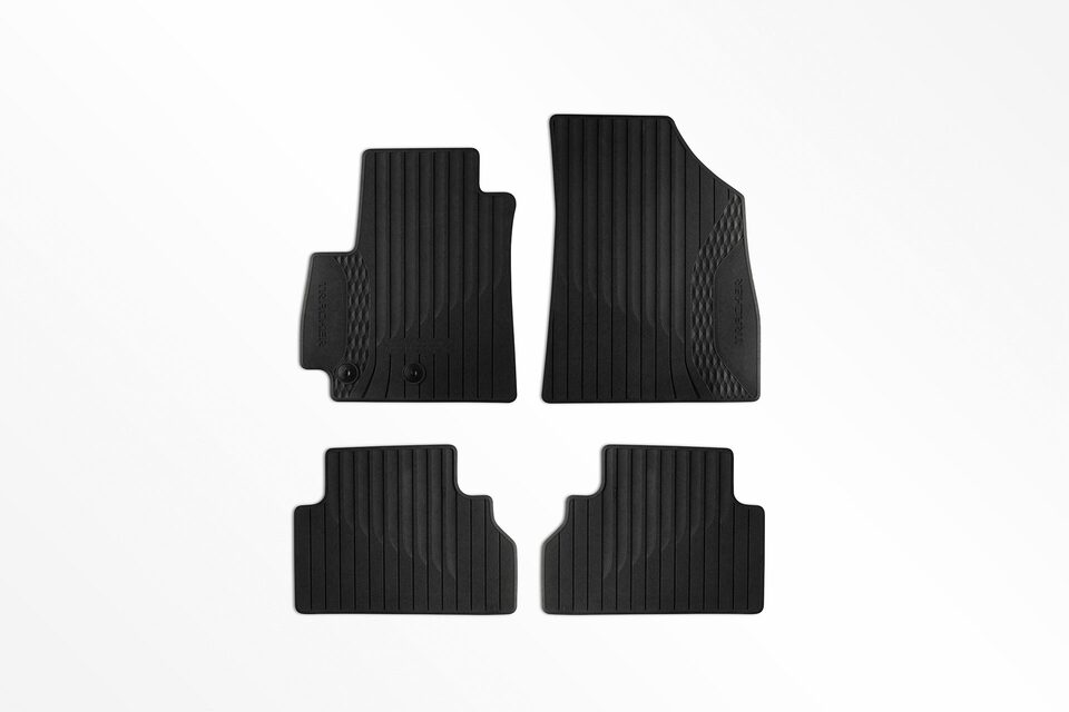 Chevrolet Tracker - Detalle de cubrealfombra de PVC para tu SUV