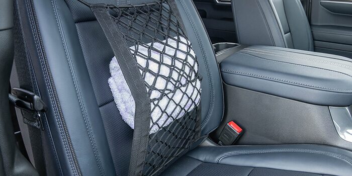 Rede de conveniência para banco com fixação no corpo do banco