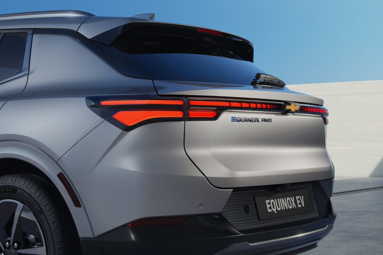 Traseira Equinox EV