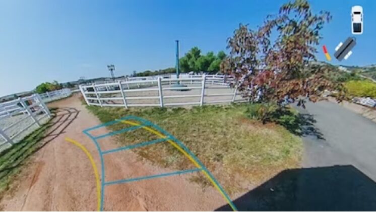 Um dos quatro ângulos de visão que auxiliam na hora de estacionar.