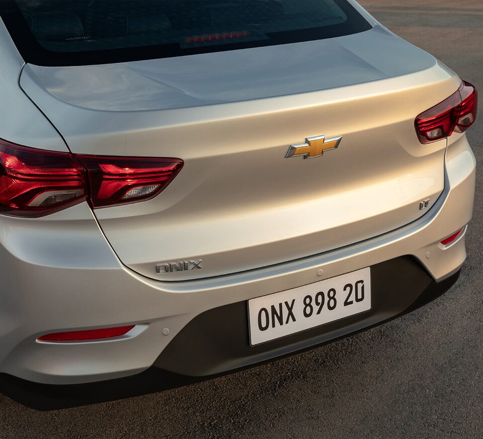 Chevrolet Onix Turbo Accesorios Tecnologia - Sensor de tu Carro Familiar 