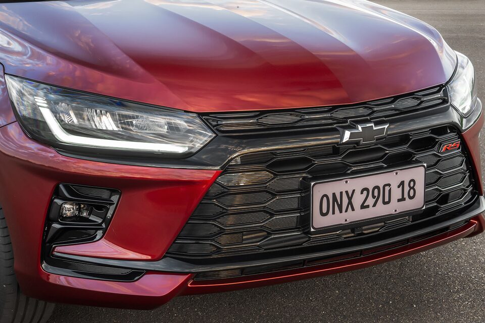 Vista en detalle de la parrilla frontal del Chevrolet Onix.