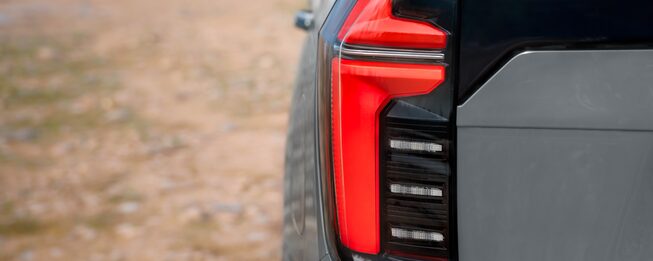 Chevrolet Tahoe 2025 - Detalles de las luces traseras