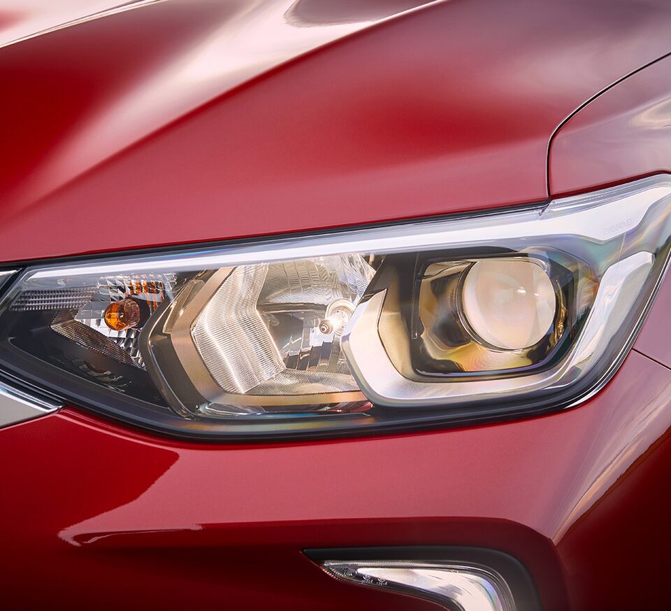 Chevrolet Tracker Turbo Accesorios Kit Elegance - Faros de tu Camioneta SUV