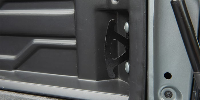 Accesorios de Carga - Chevrolet S10 - ganchos de agarre para protector de caja negro