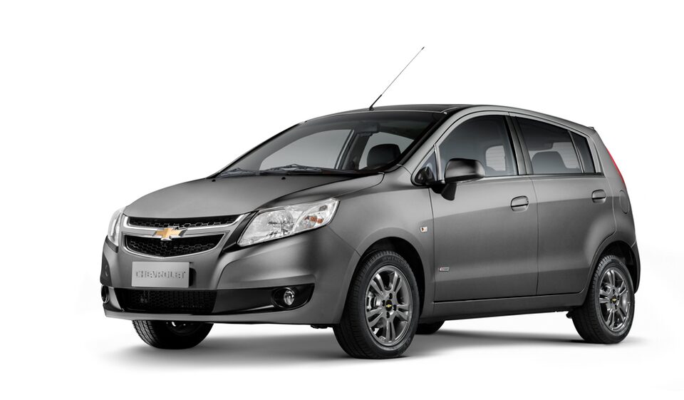 Sail Hatchback Chevrolet