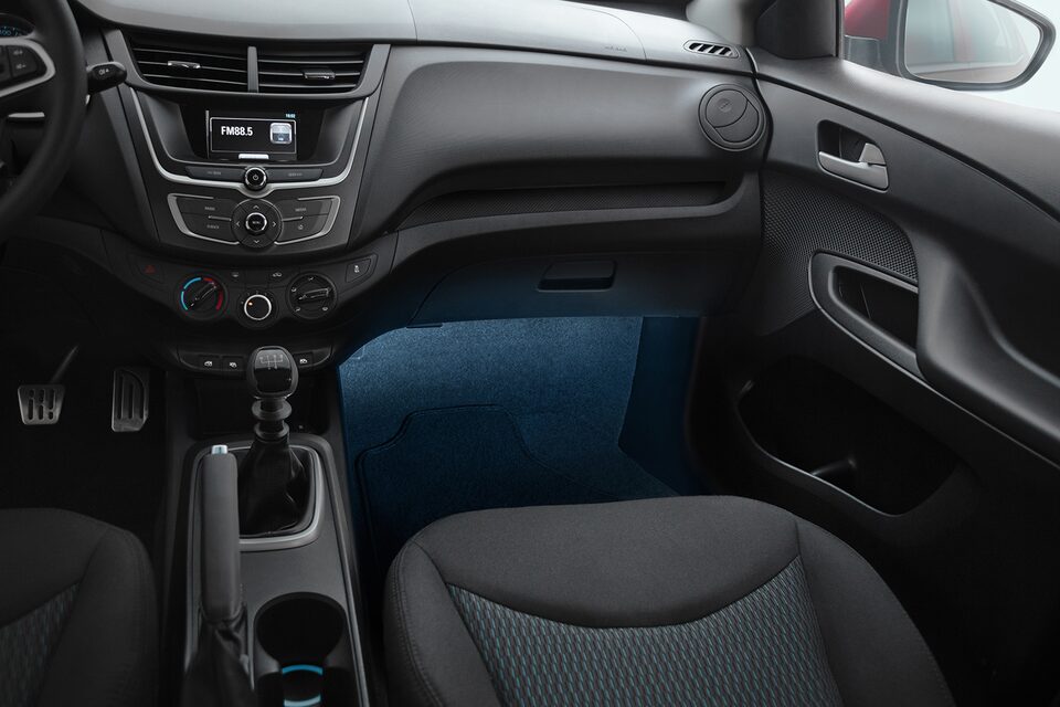 Chevrolet Sail Accesorios - Luz interior