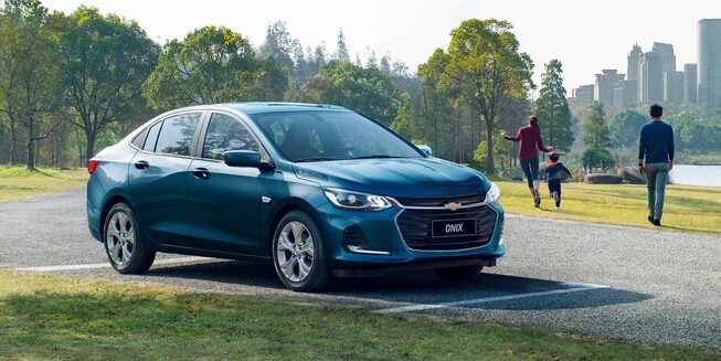 Chevrolet Onix Sedán - Parrilla de tu auto familiar