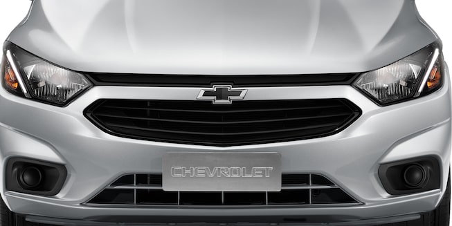 Vista de frente del Chevrolet Joy Sedán Black Edition