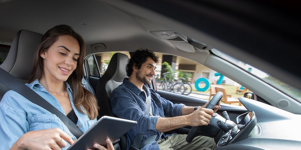 El Chevrolet Onix Turbo RS brinda tecnología de conectividad para toda tu familia
