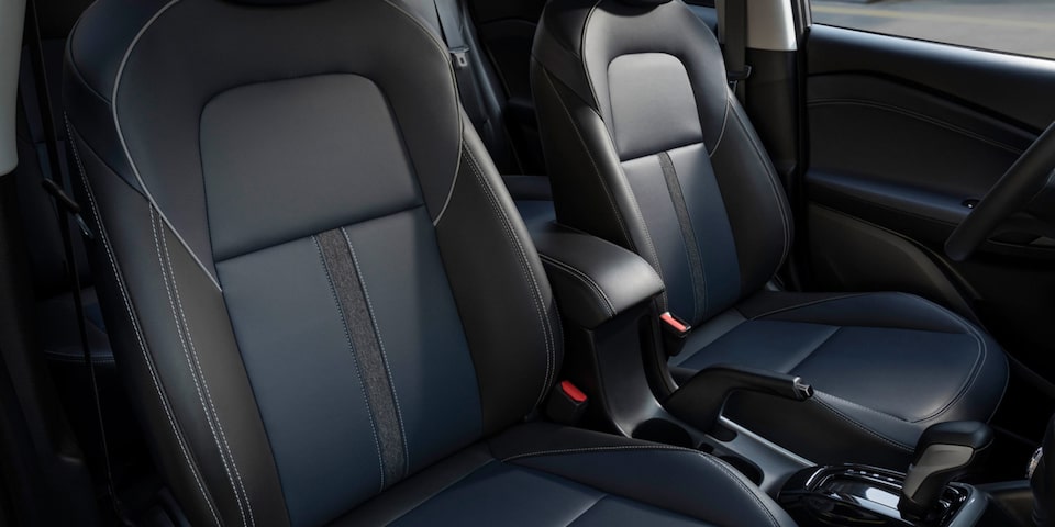 chevrolet-tracker-turbo-camioneta-suv-asientos-interior
