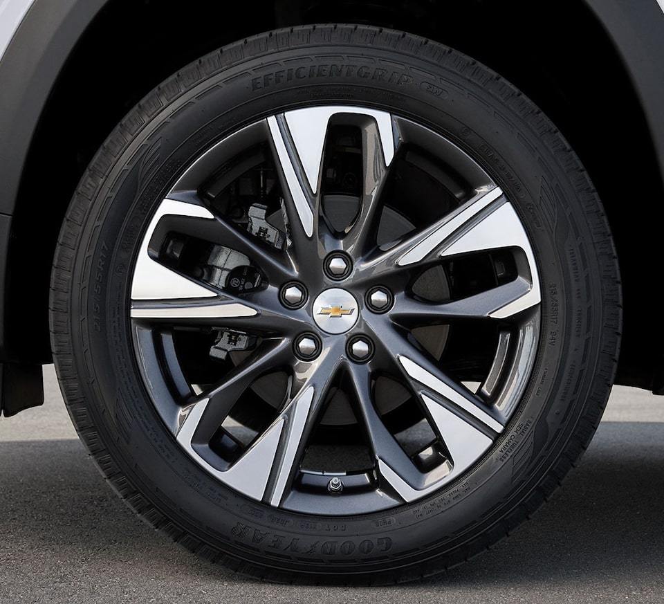 Chevrolet Tracker Turbo Accesorios Kit Adventure - Aros de tu Camioneta SUV