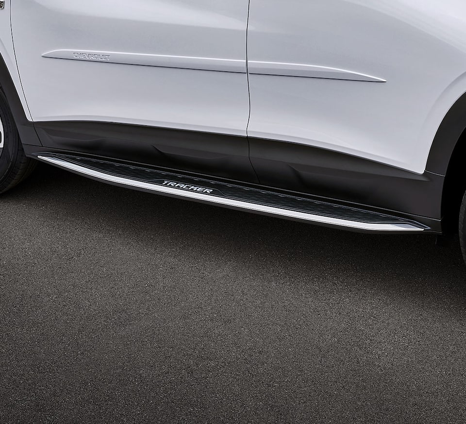 Chevrolet Tracker Turbo Accesorios Exterior - Estribos de tu Camioneta SUV