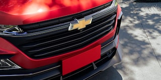 Vista en detalle de la parrilla delantera de la Chevrolet Captiva XL.