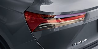 Vista cercana de las faros LED traseras de la Chevrolet Captiva XL.