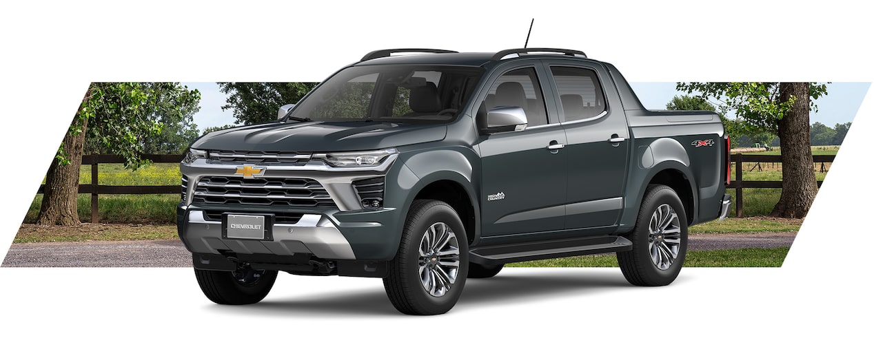 Chevrolet Colorado pickup negra 4x4 destacando diseño robusto y versatilidad
