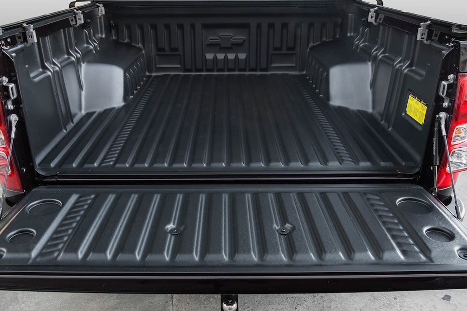 Proteje la pintura de tu Chevrolet Colorado Z71 cuando transportas elementos en su caja