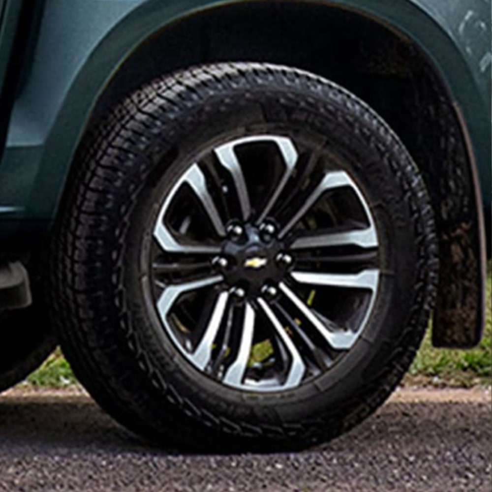 Detalle de las ruedas de la Chevrolet Colorado.