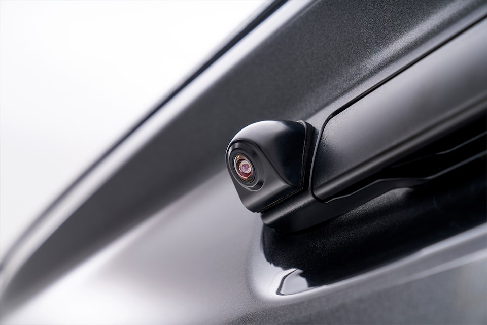 Accesorio cámara de reversa para la camioneta Chevrolet D-Max High Ride