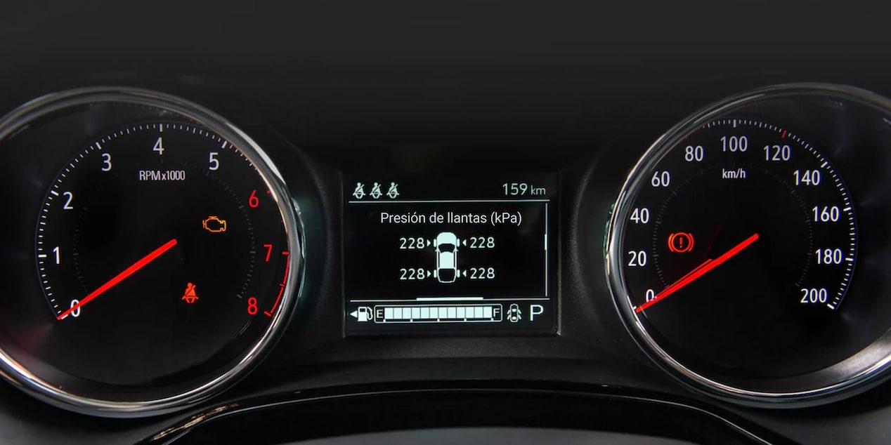 Detalle de los indicadores del tablero de la Chevrolet Montana.