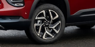 Detalle de los aros de 17 pulgadas de la Chevrolet Montana.