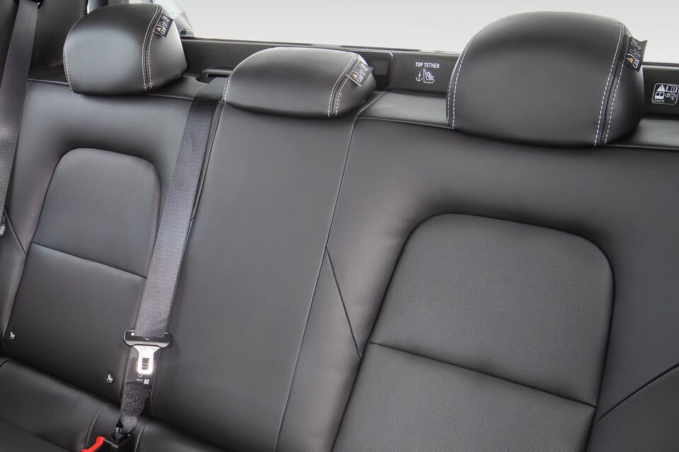 Detalle de los asientos traseros de la nueva camioneta Chevrolet Montana
