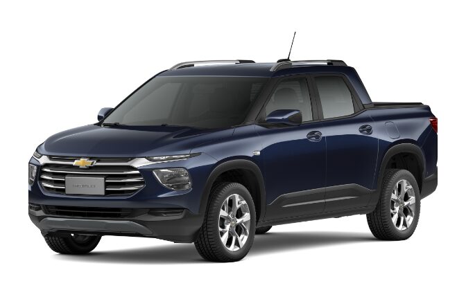 Elije la nueva camioneta Chevrolet Montana en color azul eclipse