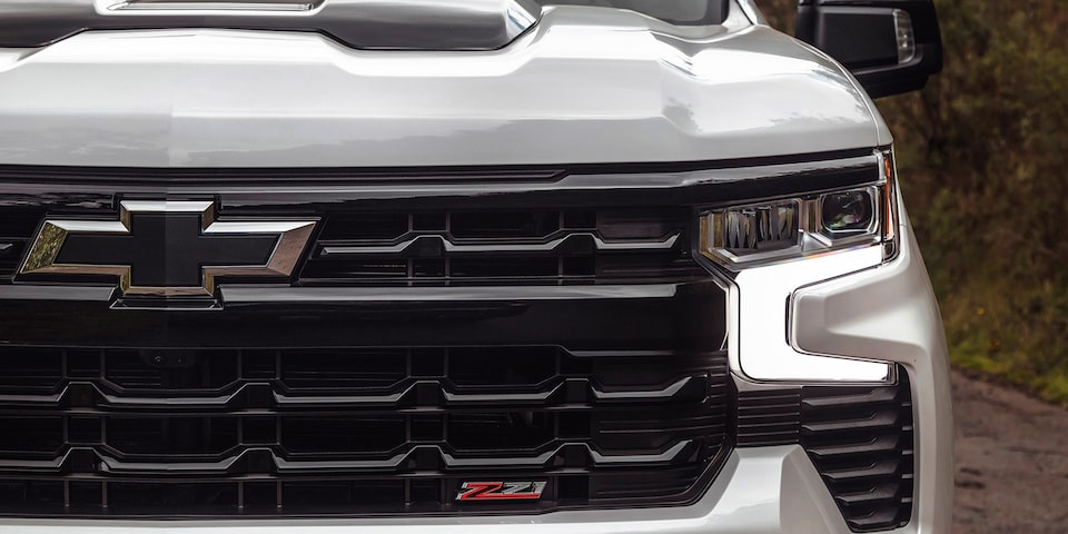 La nueva camioneta Chevrolet All New Silverado Trail Boss Z71 cuenta con sensor de luces altas