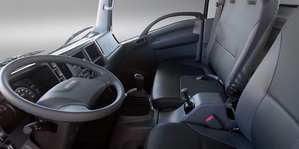 Chevrolet NMR - Tecnología