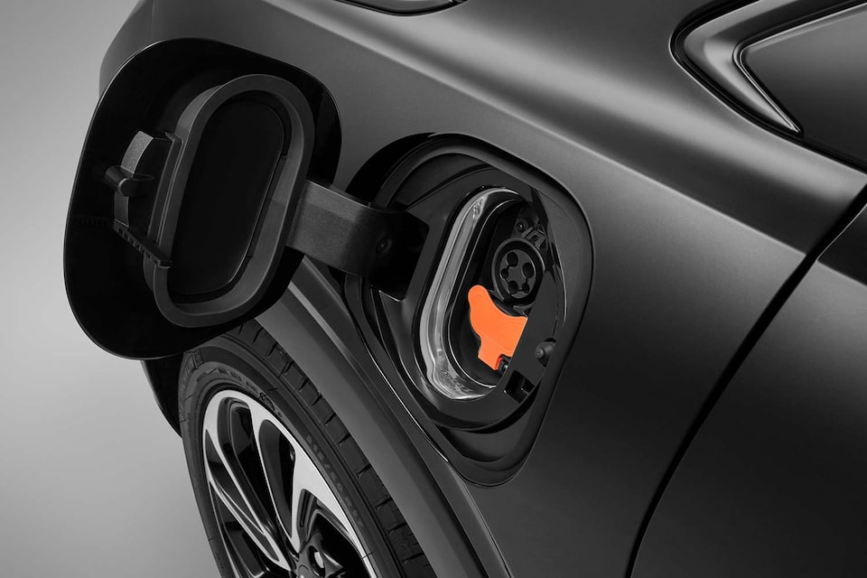 Dale brillo a tu Chevrolet Bolt EUV con el puerto de carga iluminado