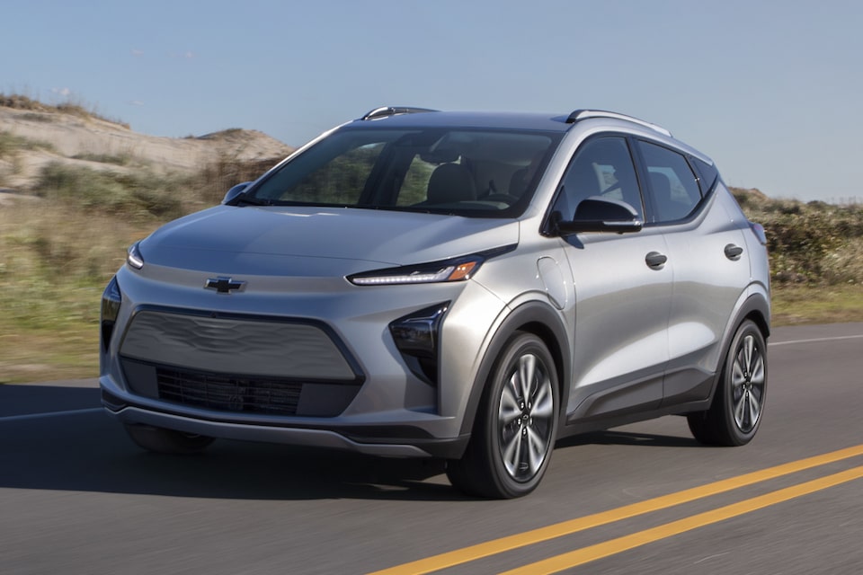 El Chevrolet Bolt EUV tiene un alto desempeño con una aceleración de 0 a 100 kilómetros en 7.7 segundos, gracias a su modo Sport
